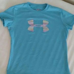 Under Armour top